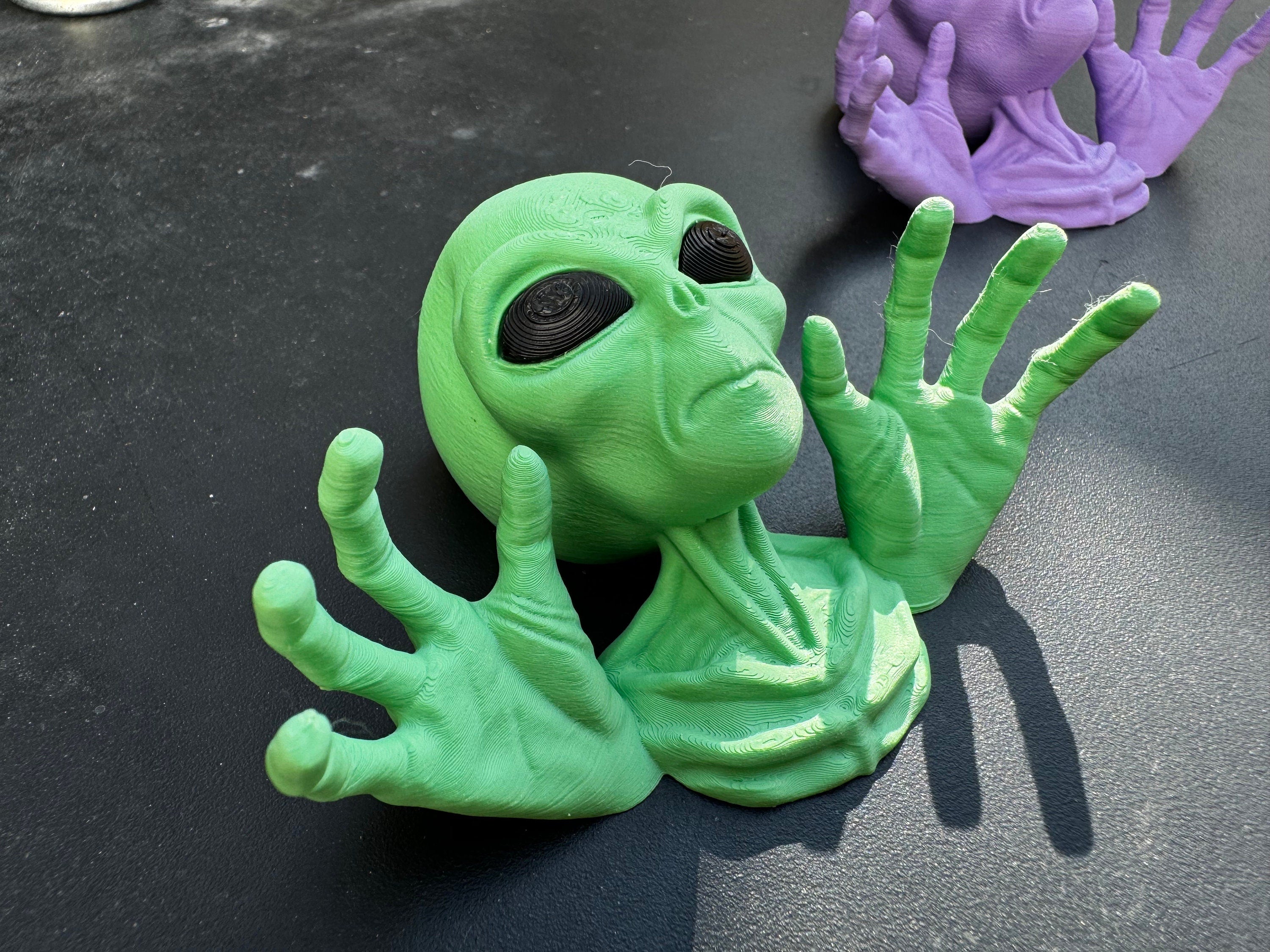 3D Printed Alien Fridge Magnet: Customizable Colors