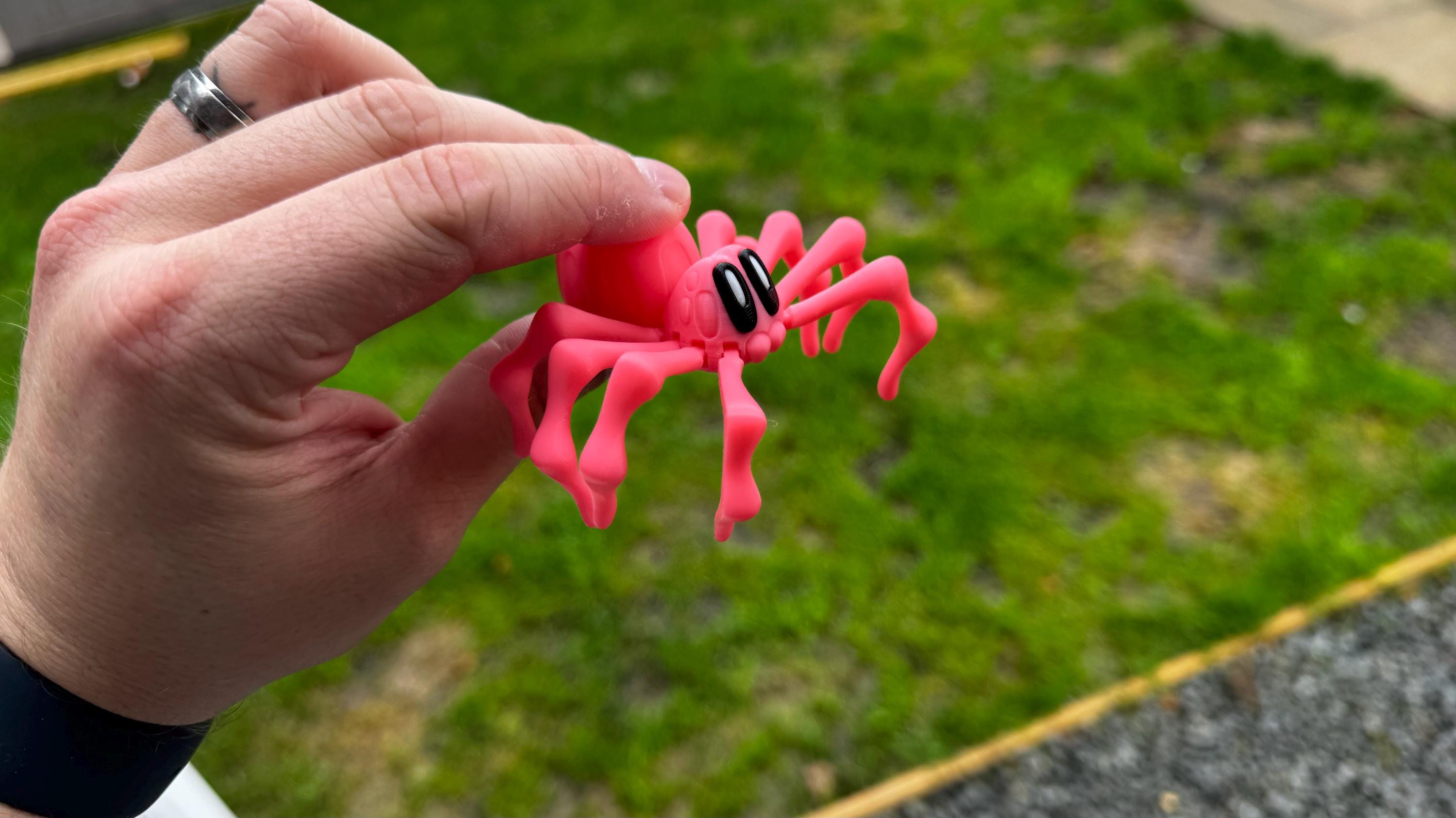 3D Printed Articulated Spider: Halloween Decor, Fidget Toy